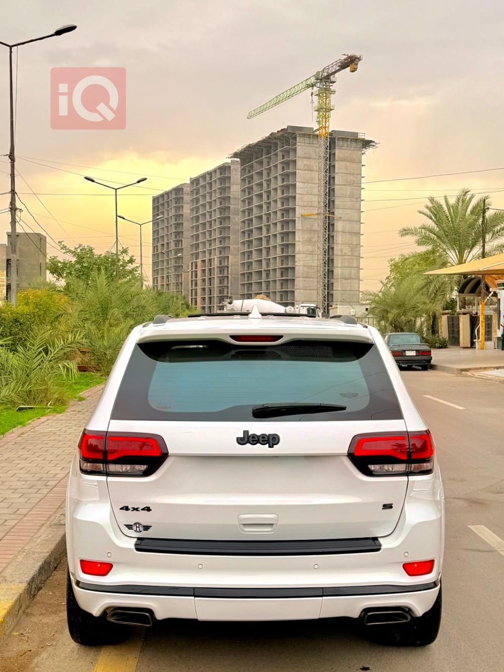 جیپ گراند شیرۆکی